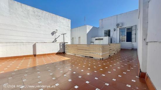  MAGNIFICO ATICO CON TERRAZA DE 56 M2 EN EL CENTRO DE JEREZ - CADIZ 