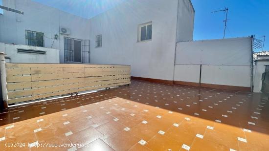 MAGNIFICO ATICO CON TERRAZA DE 56 M2 EN EL CENTRO DE JEREZ - CADIZ