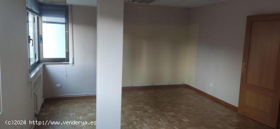 Venta excelente piso en el centro - LEON