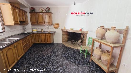 CASA EN VENTA EN PEDROCHE - CORDOBA