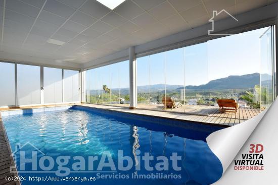 ESPECTACULAR CHALET CON SAUNA, PISCINA, GARAJE Y BONITAS VISTAS - VALENCIA