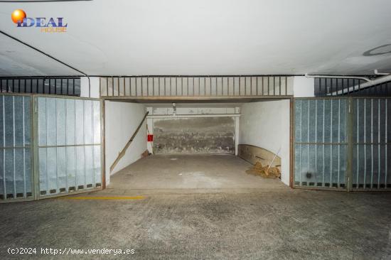 En venta dos plazas de garaje en San Cristóbal - GRANADA