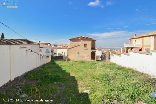  PARCELA CON CASA EN ESTRUCTURA - GRANADA 