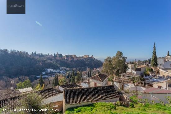 ESPECTACULAR SOLAR EN EL SACROMONTE  PARA CONSTRUIR 1000 M2 CON VISTAS DIRECTAS A LA ALHAMBRA - GRAN