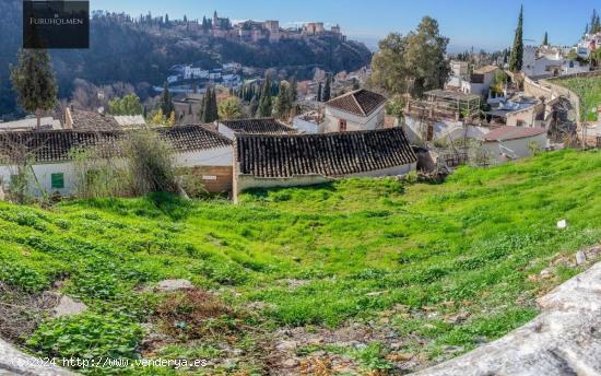 ESPECTACULAR SOLAR EN EL SACROMONTE  PARA CONSTRUIR 1000 M2 CON VISTAS DIRECTAS A LA ALHAMBRA - GRAN