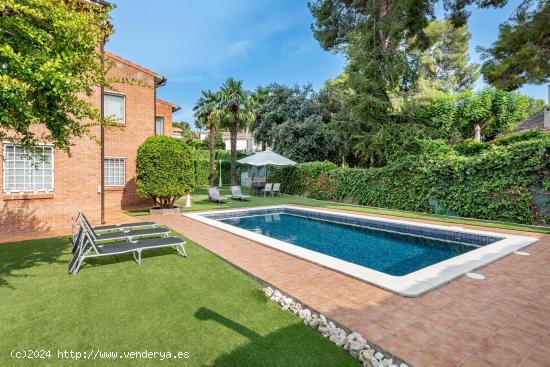 Casa Individual de ensueño en la urbanización Monnars, Tarragona - TARRAGONA