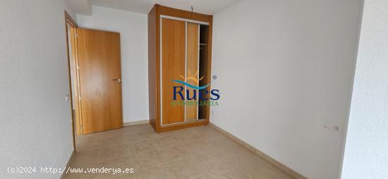 Atico Duplex de 3 Habitaciones  2 baños con garaje, zona Uji - CASTELLON