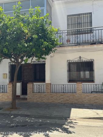 ¡¡¡OPORTUNIDAD DE INVERSIÓN ÚNICA!!! Edificio en venta con gran potencial de desarrollo. - MALA