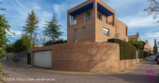 Elegante vivienda unifamiliar en Montecanal - ZARAGOZA