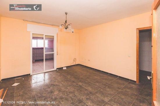  Piso en venta en Roquetas de Mar, Almería Calle Malvinas - ALMERIA 