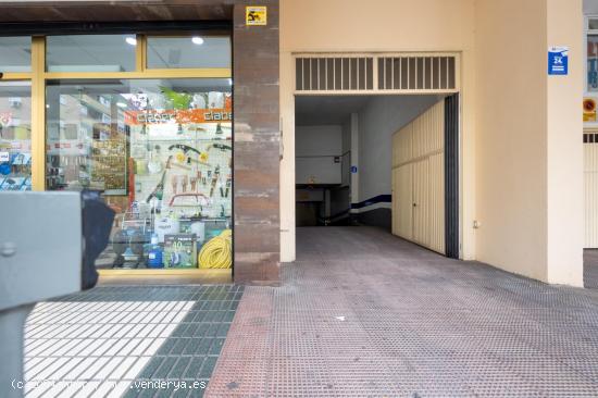 SE VENDE PLAZA DE GARAJE EN PINTOR MANUEL MALDONADO - GRANADA