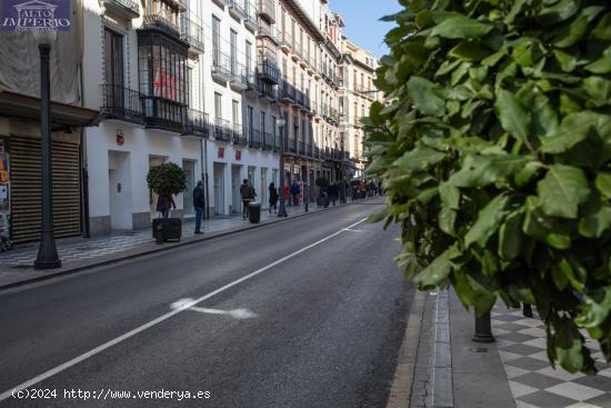 Se vende plaza de aparcamiento - GRANADA