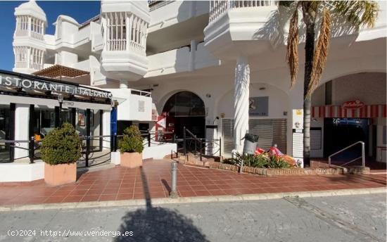 LOCAL COMERCIAL EN PUERTO MARINA - MALAGA