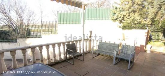 Chalet independiente en venta en calle del Madroño, Coimbra - MADRID