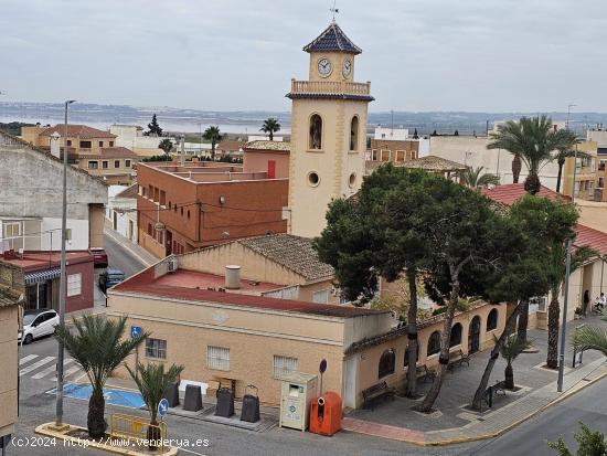  piso de 3 dormitorios con garaje y trastero en la plaza Sagrado Corazón - ALICANTE 