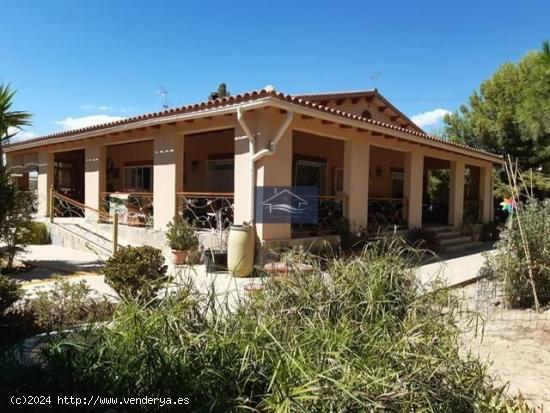 CHALET INDEPENDIENTE EN VENTA EN SAN VICENTE DEL RASPEIG-  VILLAMONTES - ALICANTE - ALICANTE