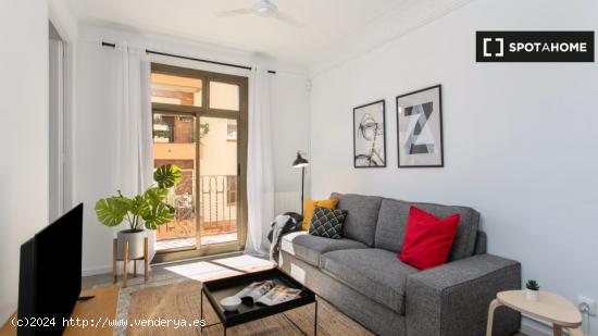 Piso en alquiler de 2 habitaciones en El Poble-sec - BARCELONA