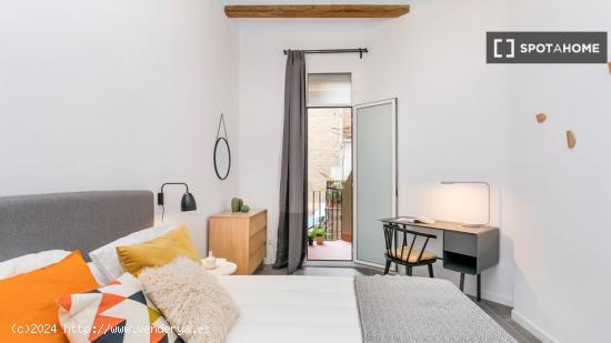 Apartamento entero de 2 dormitorios en Barcelona. - BARCELONA