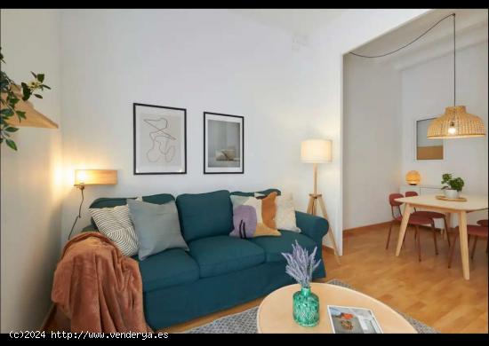 Apartamento entero de 2 dormitorios en Barcelona. - BARCELONA