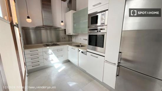 Piso de dos habitaciones en alquiler en Valencia - VALENCIA