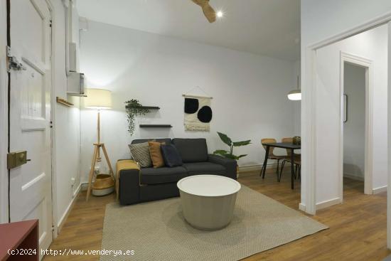 Apartamento entero de 2 dormitorios en Barcelona. - BARCELONA