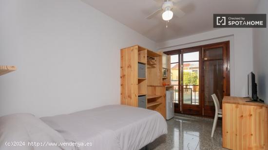 Alquiler de habitaciones en piso de 6 habitaciones en Burjassot - VALENCIA