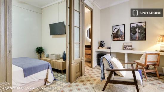 Habitación en piso compartido en barcelona. - BARCELONA