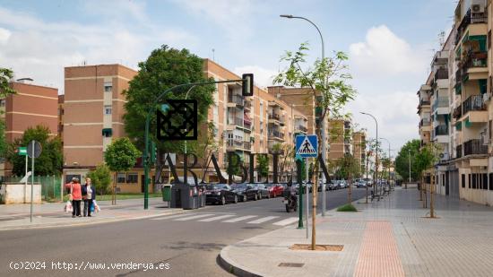  EXTRAORCINARIO PISO CON ASCENSOR EN PARQUE CRUZ CONDE - CORDOBA 