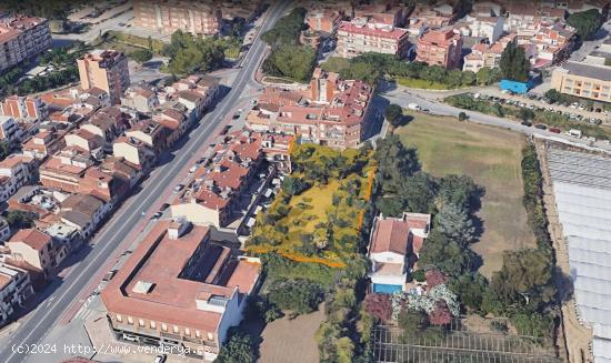 OPORTUNIDAD Alta Rentabilidad - Lote 3 solares en clave Urb. 12b para construir hasta 3150m2 - BARCE