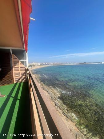 APARTAMENTO EN PRIMERA LINEA CON VISTAS INCREIBLES AL MAR - ALICANTE