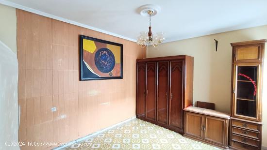 Apartamento para Reformar en el Corazón de Trobajo del Camino - LEON