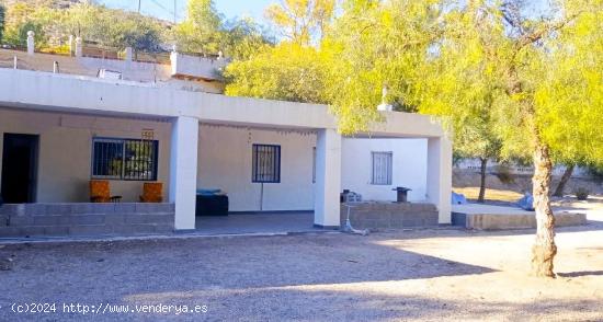  Se Vende en Crevillent - ALICANTE 