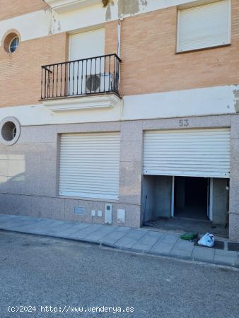 CASABANCO VENDE  LOCAL COMERCIAL  EN MONESTERIO - BADAJOZ