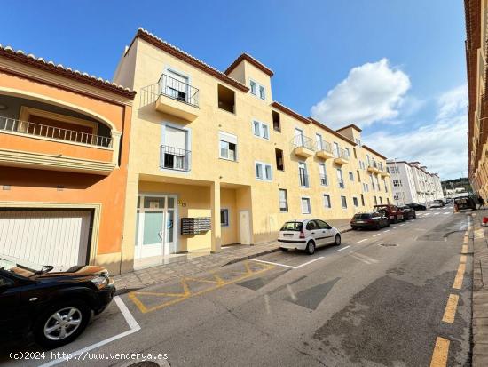 Apartamento Céntrico en Teulada con Piscina y Garaje Privado – ¡Oportunidad Única! - ALICANTE