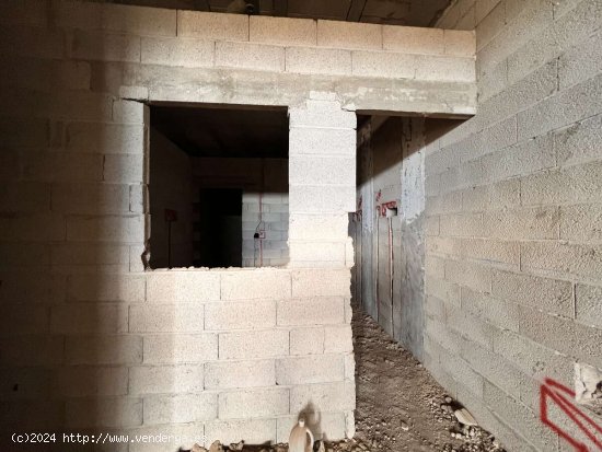 Local en bloque con terraza en El Residencial Jardín de Maneje. - Arrecife