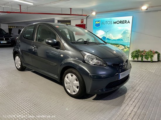 Toyota Aygo 1.0 VVTI 68cv. Impecable. A toda prueba. - Barcelona