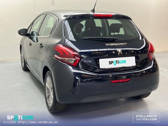 Peugeot 208  5P  1.2L PureTech 81KW (110CV) S&S Allure - Sevilla