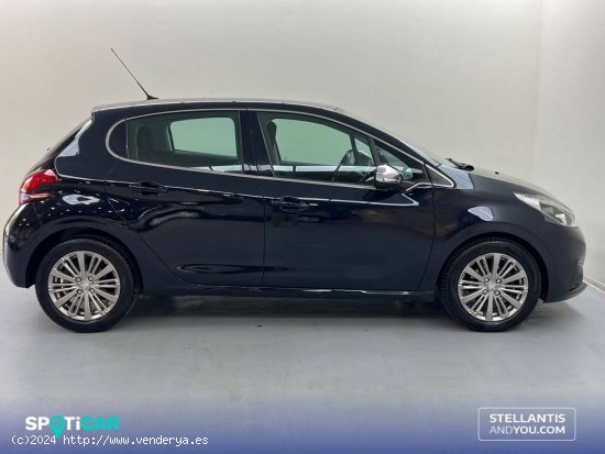 Peugeot 208  5P  1.2L PureTech 81KW (110CV) S&S Allure - Sevilla