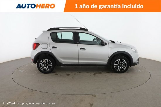 Dacia Sandero 0.9 TCe SL Nomada - 