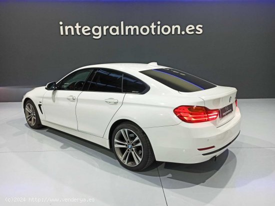 BMW Serie 4 420d - 