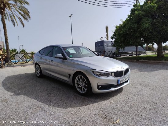 BMW Serie 3 318dA Gran Turismo - Malaga