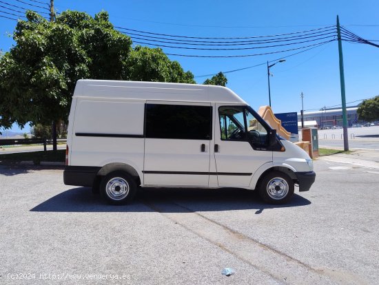 Ford Transit  Minibus y Kombi 280 S COMBI 120CV 6 VELOCIDADES - Malaga