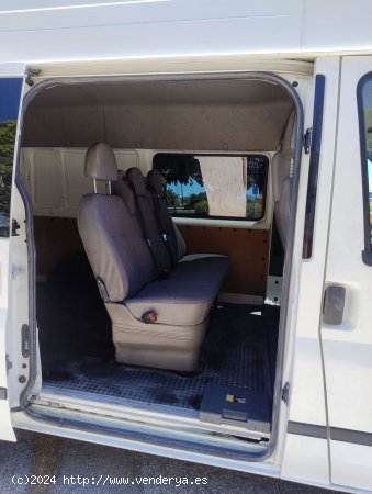 Ford Transit  Minibus y Kombi 280 S COMBI 120CV 6 VELOCIDADES - Malaga