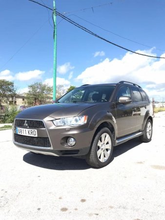  Mitsubishi Outlander 2.2 KAITEKI 4WD 7 PLAZAS - Malaga 