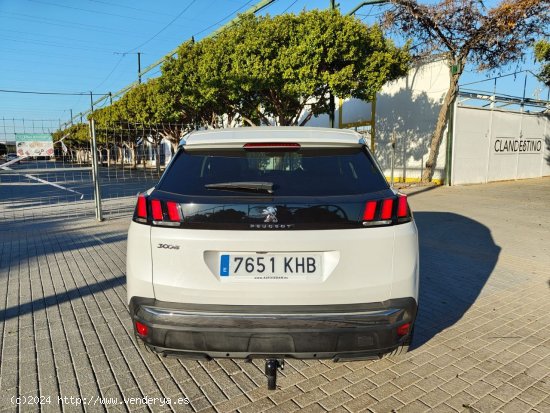 Peugeot 3008 1.5L BlueHDi 96kW 130CV SS Allure - Malaga