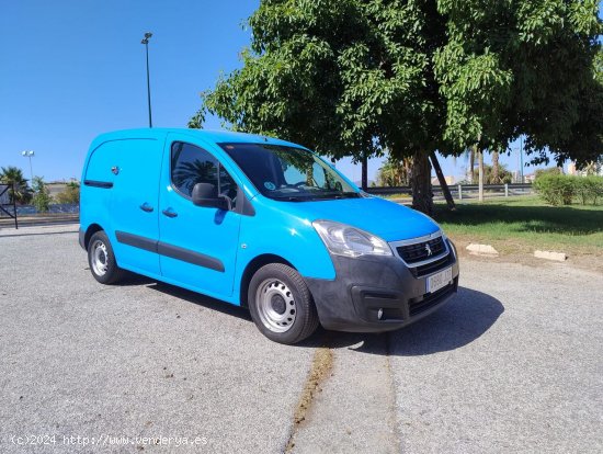 Peugeot Partner 16 HDI MIXTA 5 PLAZAS - Malaga