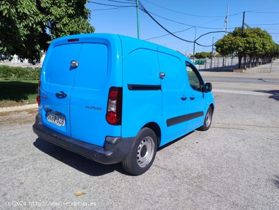 Peugeot Partner 16 HDI MIXTA 5 PLAZAS - Malaga