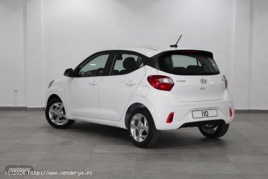 Hyundai i10 1.0 MPI KLASS 66CV de 2021 con 45.122 Km por 12.490 EUR. en Cadiz