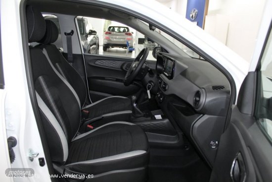 Hyundai i10 1.0 MPI KLASS 66CV de 2021 con 45.122 Km por 12.490 EUR. en Cadiz