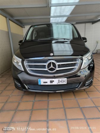 Mercedes Clase V 250 d Avantgarde Extralargo de 2015 con 210.000 Km por 40.000 EUR. en A Coruna